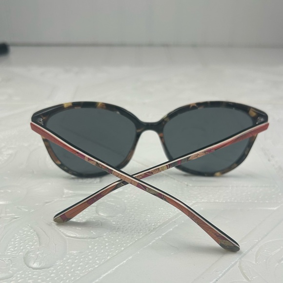 Vera Bradley Oversized Tortoise Shell Sunglasses Womens Brown Gradient Lens